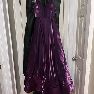 Brand new never worn due to Covid cancelled prom